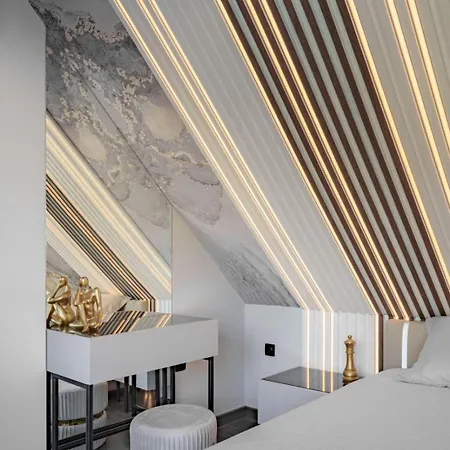 Luxury Skylight Loft & Terrace Center Apartamento *